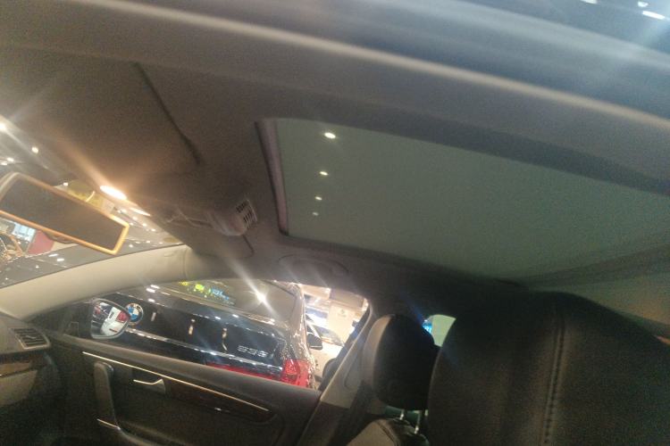 Used Volkswagen Magotan 2012 Travel Edition 2.0 TSI Luxury Version
