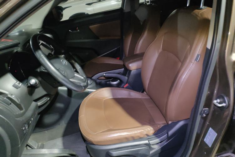 Used Kia Sportage R 2014 2.0L Automatic Two-Wheel Drive GLS Trim
