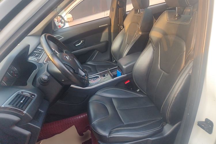 Used Land X7 2015 2.0T Panoramic Prestige Edition
