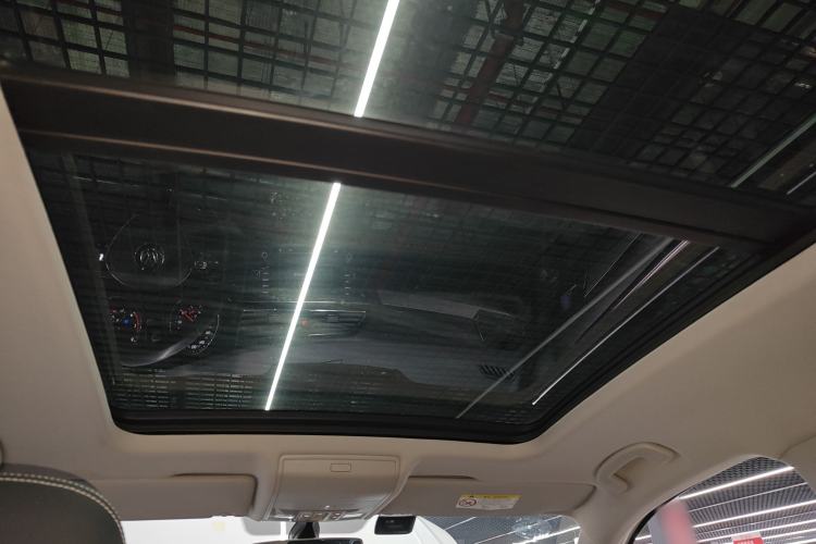 Used Volkswagen Tiguan L 2017 330TSI Automatic Two-Wheel Drive Luxury Edition