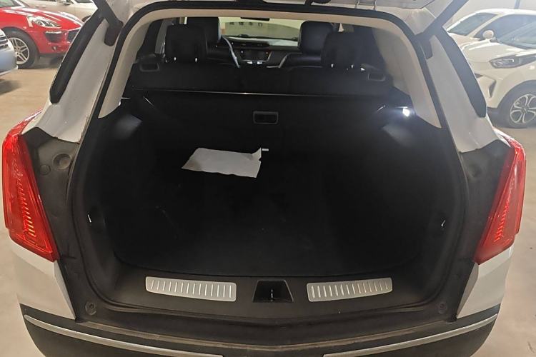 Used Cadillac XT5 2018 25T Luxury Model
