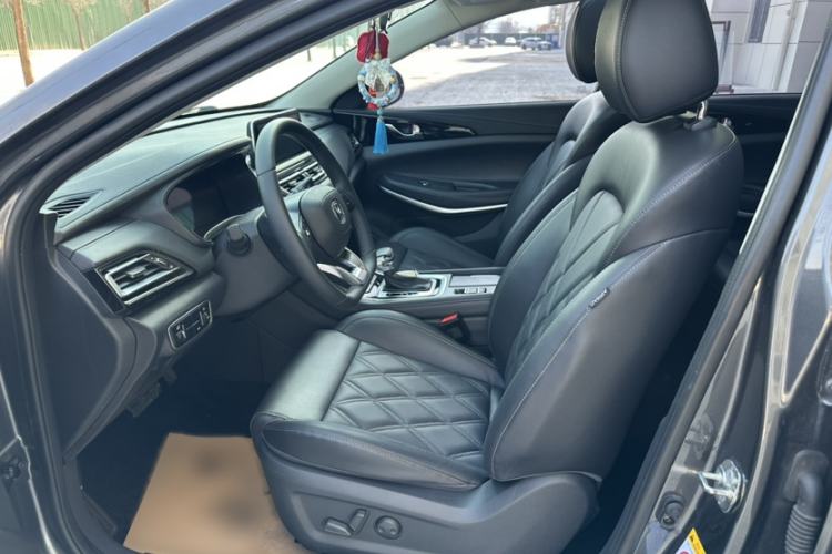 Used Changan Ruicheng CC 2022 Blue Whale Edition 1.5T DCT Prestige Model