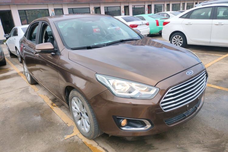 Used Ford Escort 2015 1.5L Automatic Fashion Model
