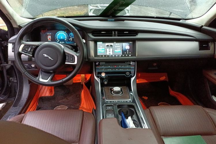 Used Jaguar XFL 2018 XFL 2.0T 250 PS Luxury Edition