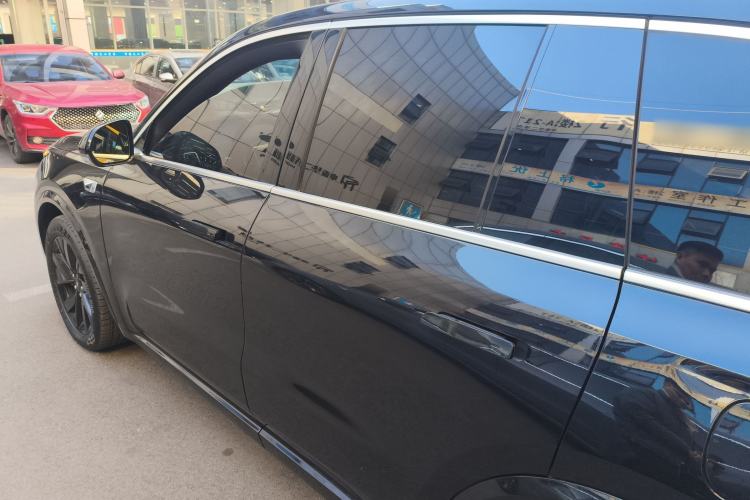 Used Li Auto L8 2023 Pro Model
