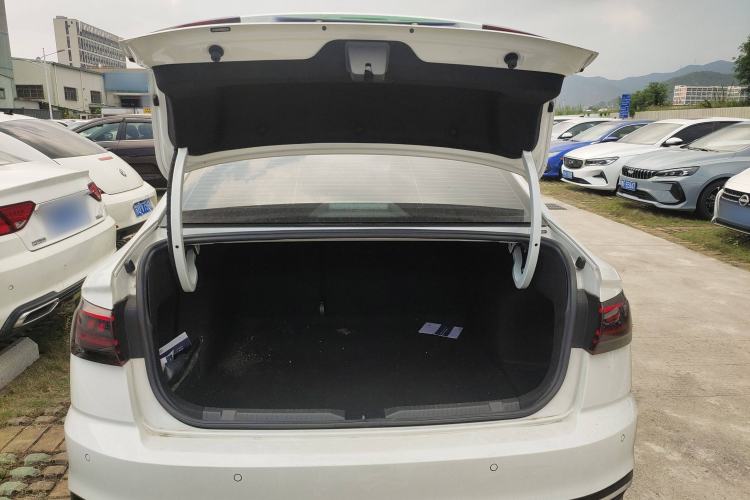 Used Volkswagen Bora 2023 300TSI DSG Prestige Edition
