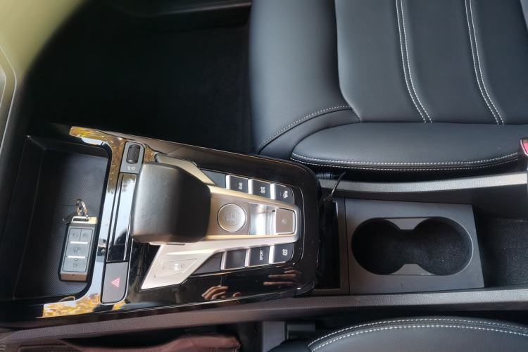 Used BYD Yuan New Energy 2019 EV535 Smart Connect Trendsetting Model
