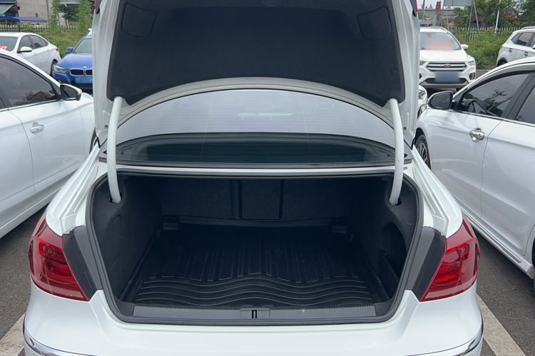 Used Volkswagen FAW-Volkswagen CC 2016 1.8TSI Prestige Model
