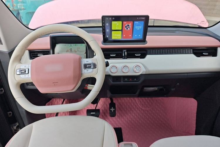 Used Chery QQ Ice Cream 2022 Taohuanxi Fragrant Peach Model
