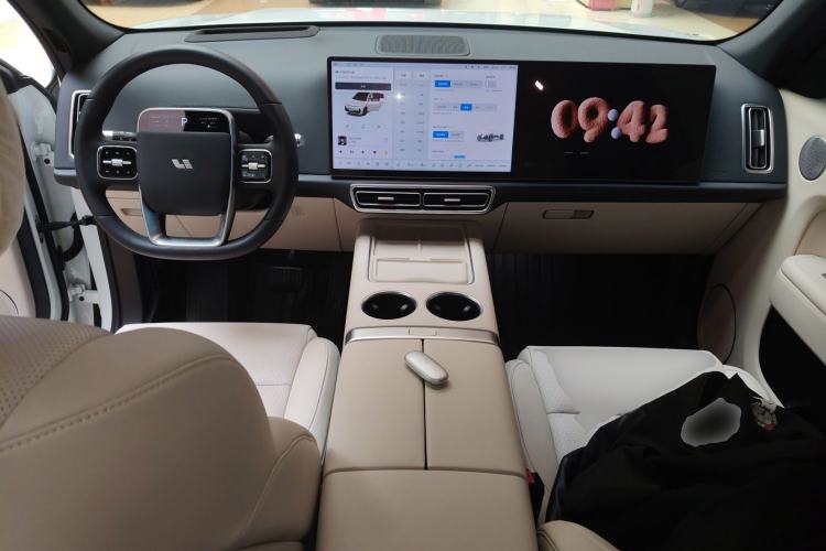 Used Li Auto L7 2023 Pro Model
