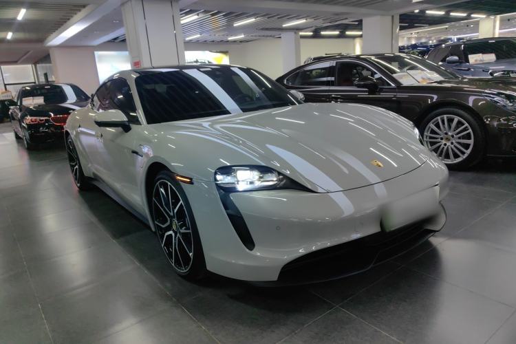 Used Porsche Taycan 2022-Year Updated Taycan