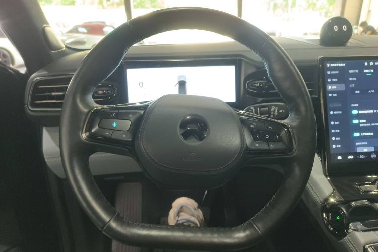 Used Nio ES8 2020 580 km Range Signature Edition Six-Seater Version
