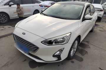 Used Ford Focus 2019 Two-Door EcoBoost 125 Automatic Trendy Model China V Standard