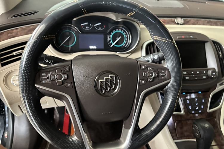 Used Buick LaCrosse 2013 2.4L SIDI Leading Comfort Version
