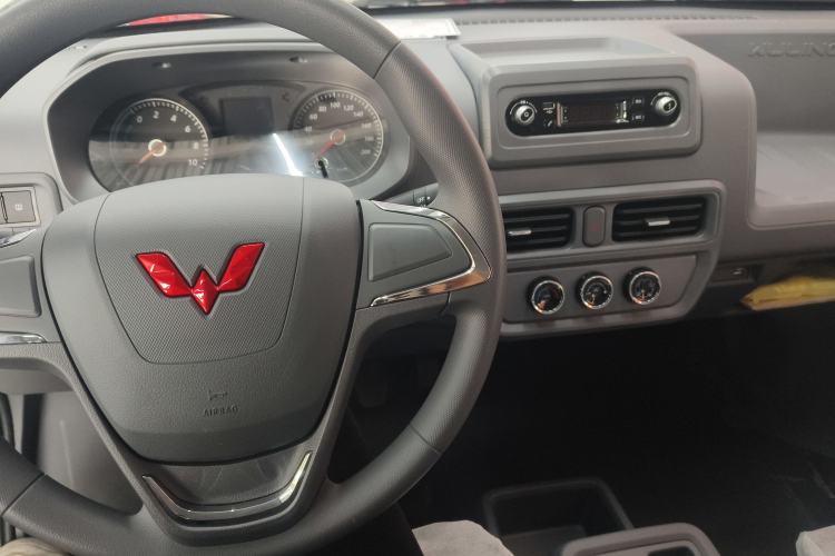 Used Wuling Yangguang 