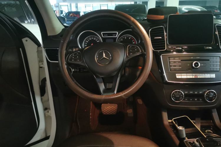 Used Mercedes-Benz GLE 2017 GLE 400 4MATIC
