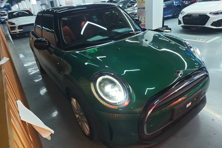 Used  MINI 2022 Updated 1.5T COOPER Classic Edition Five-Door Version
