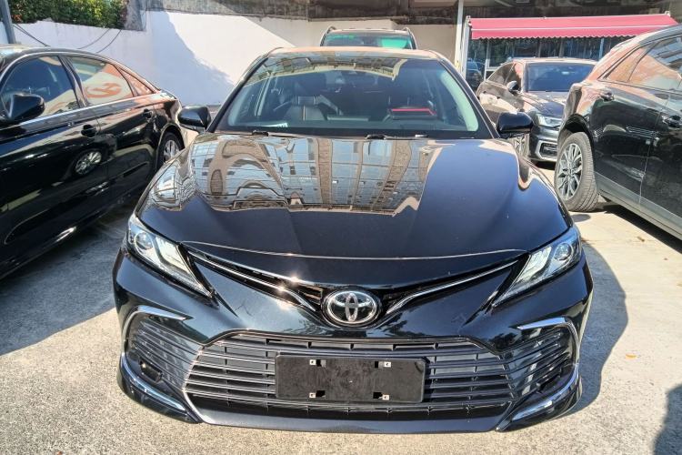 Used Toyota Camry 2021 2.0G Luxury Edition
