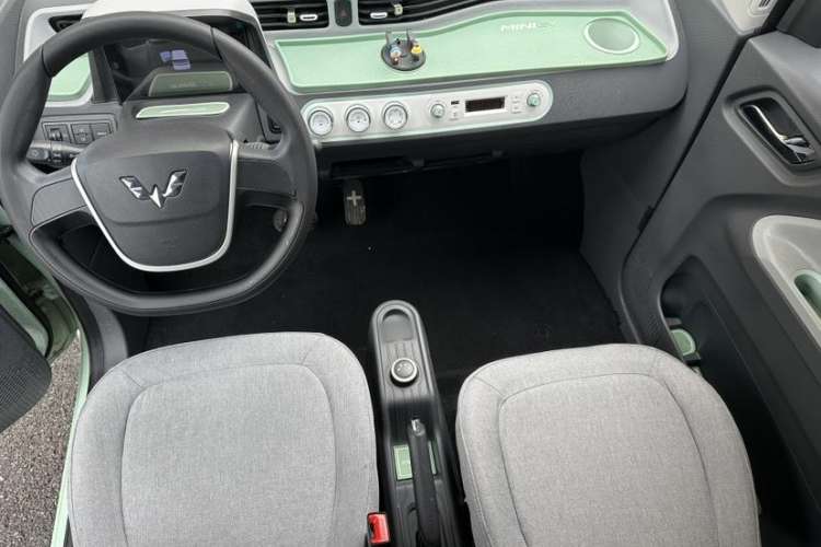 Used Wuling Hongguang MINIEV 2021 Macaron Premium Model – Lithium Iron Phosphate
