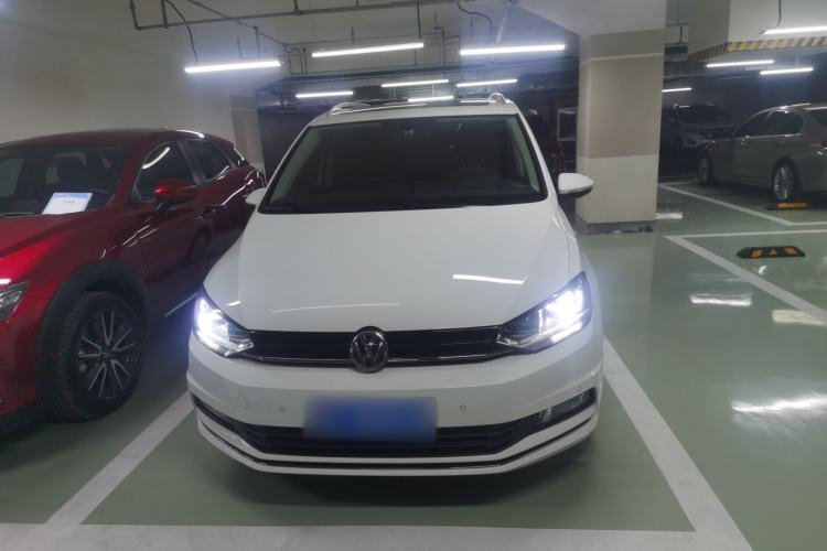 Used Volkswagen Touran 2018 Volkswagen Touran L 280TSI DSG Comfort Edition 7 Seats China VI Standard