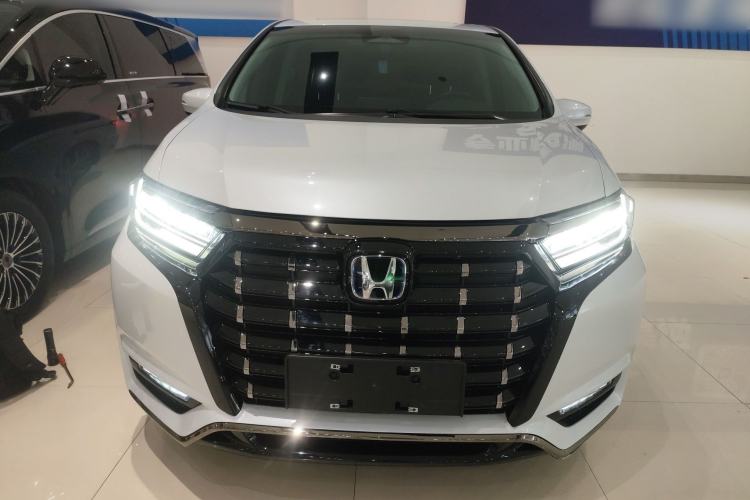 Used Honda Elysion 2024 2.0L eHEV Luxury Edition