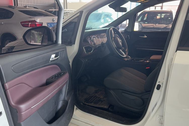 Used GAC Trumpchi M6 2023 PRO 270T DCT Elite Edition
