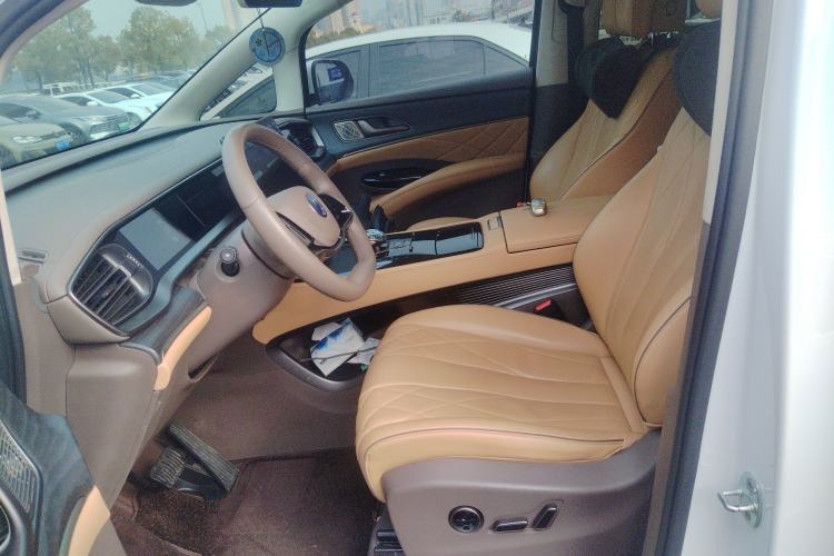 Used Denza D9 2022 DM-i 970 Four-Wheel Drive Flagship Model