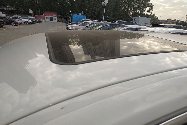 TDK.VehicleDetails.img