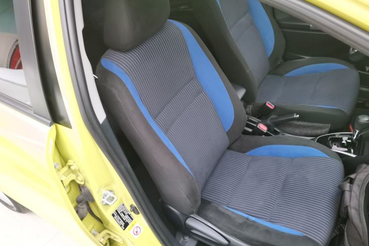 Used Toyota YARiS L 2016 Revised Version 1.5G CVT with Dynamic Sunroof
