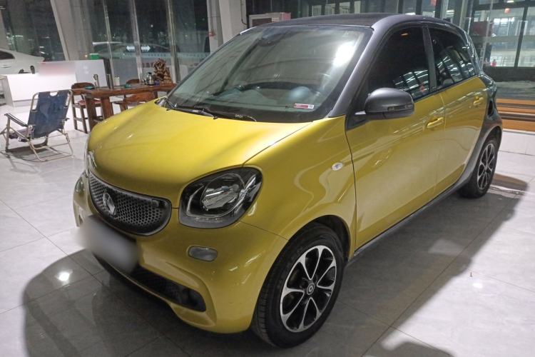 Used  forfour 2016 1.0L 52 kW Passion Edition
