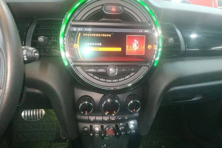 Used  MINI 2019 1.5T COOPER Racing Driver
