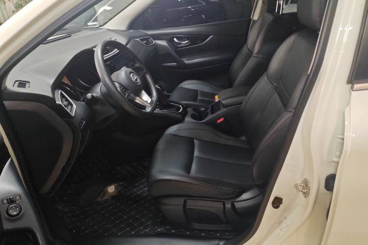 Used Nissan Qashqai 2023 Classic 2.0L CVT XV Comfort Edition
