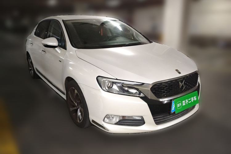 Used  5LS 2014 1.6T Luxury Edition THP160
