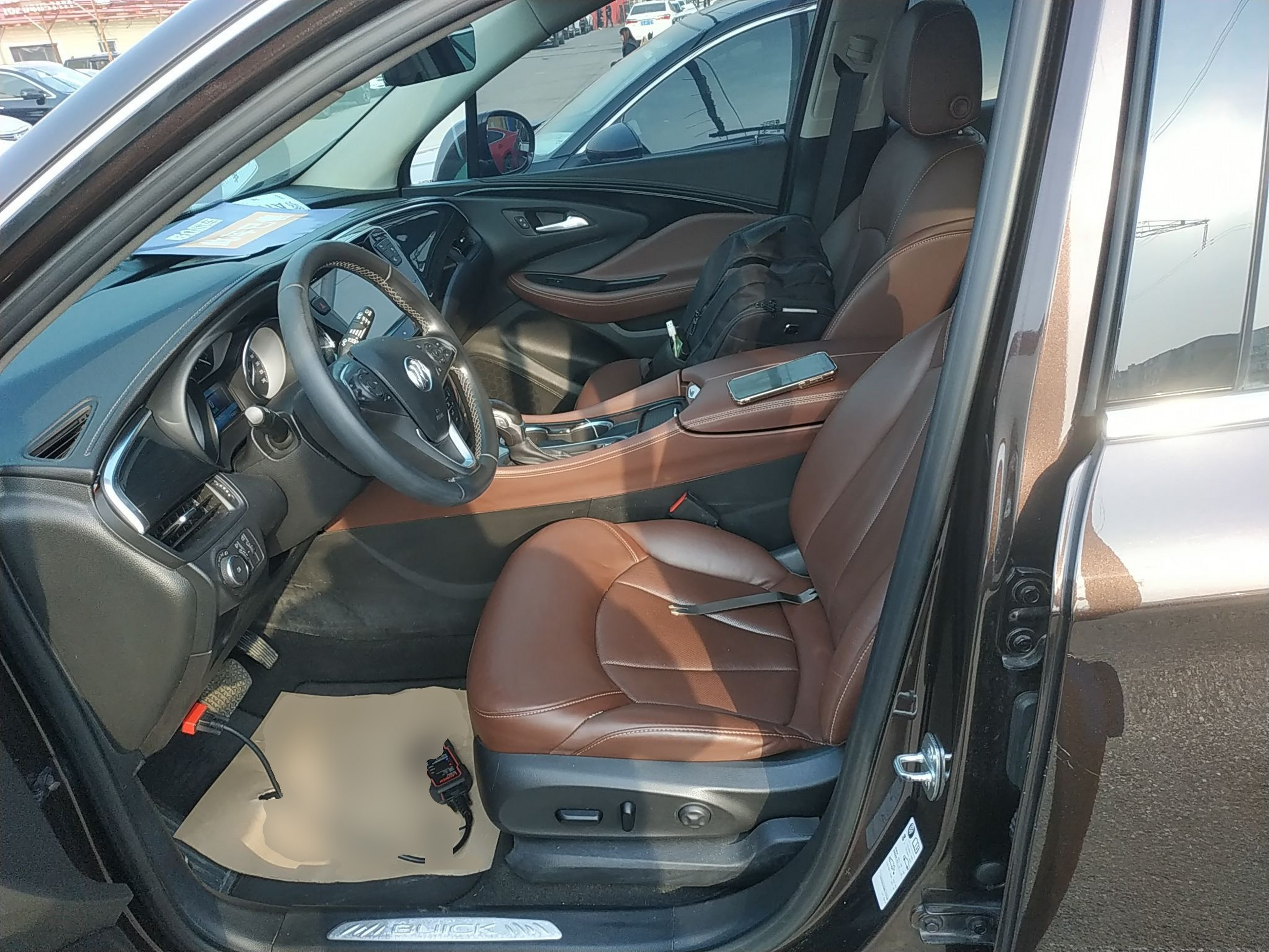 Переднее сиденье в автомобиле