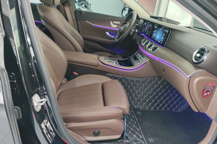 Used Mercedes-Benz E-Class 2023 Facelift E 260 L
