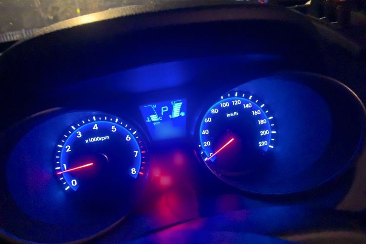 Used Hyundai ix35 2013 2.0L Automatic Two-Wheel Drive Smart GLS China V Standard
