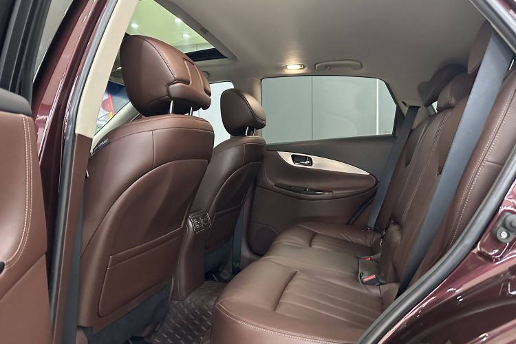 Used Infiniti QX50 2015 2.5L Enjoyment Edition
