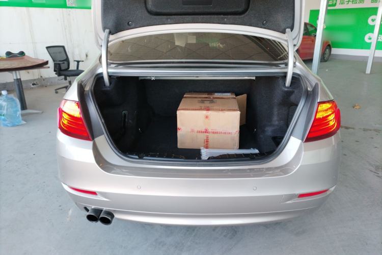 Used BMW 5 Series 2017 525Li Leading Model
