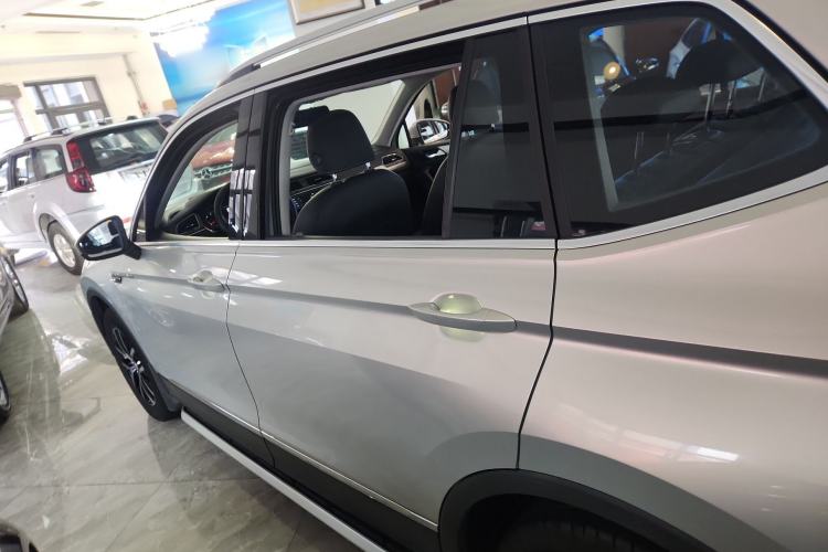 Used Volkswagen Tiguan L 2018 330TSI Automatic Two-Wheel Drive Luxury Edition
