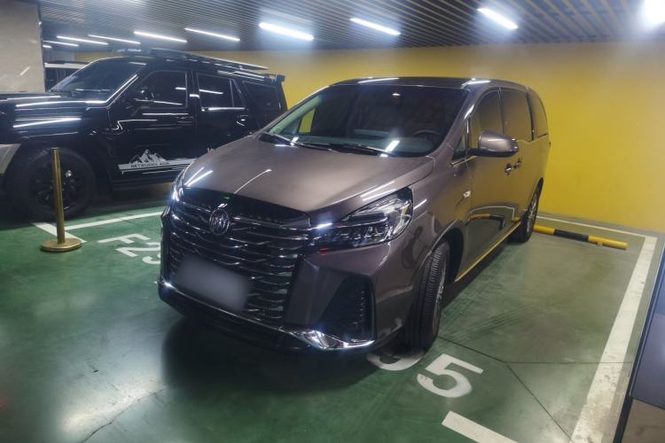 Used Buick GL8 2023 Land Executive Class Smart Enjoyment Model