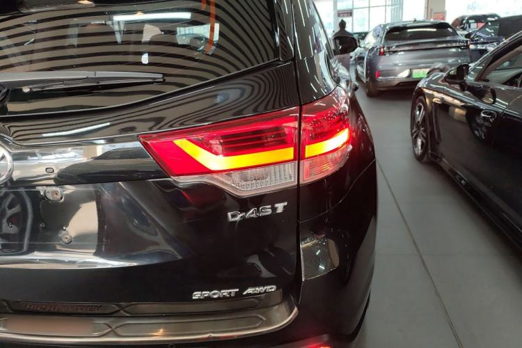 Used Toyota Highlander 2018 2.0T Four-Wheel Drive Prestige Version 7 Seats China V Emission Standard
