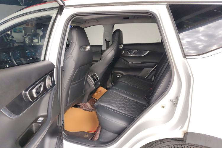 Used Chery Tiggo 7 PLUS 2023 Revised Version 1.6 TGDI DCT Prestige Edition
