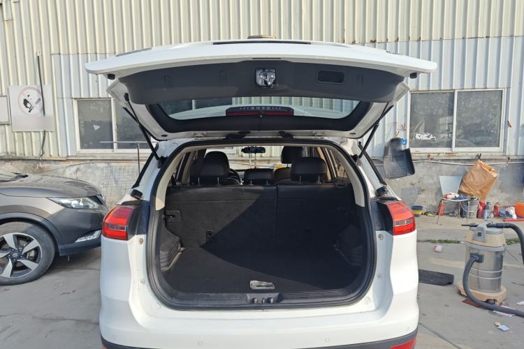 Used Geely Auto Emgrand X7 Sport 2016 2.0L Manual ZhiShang Version