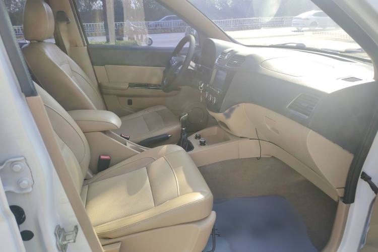 Used Wuling Hongguang 2014 1.2L S Comfort Model China IV
