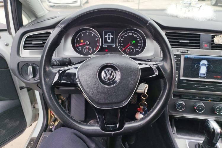 Used Volkswagen Golf 2016 1.6L Automatic Comfort Model
