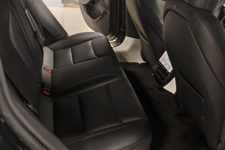 Used Tesla Model 3 2023 Rear-Wheel-Drive Version
