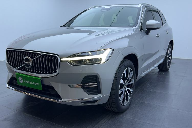 Used Volvo XC60 2023 B5 4x4 Smart Luxury Edition