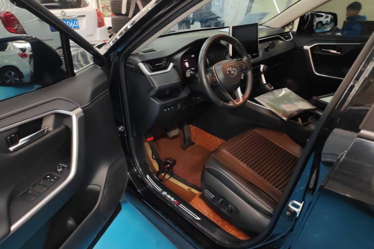 Used Toyota RAV4 2022 2.0L CVT Two-Wheel Drive Fashion Plus Edition