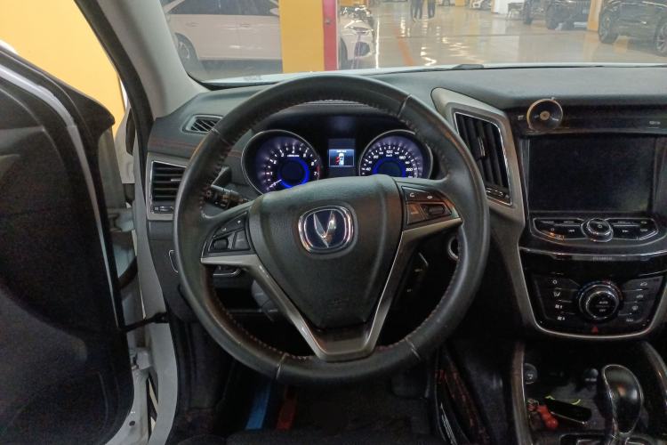 Used Changan CS75 2017 Shangkui Edition 1.5T Automatic Fengyue Model
