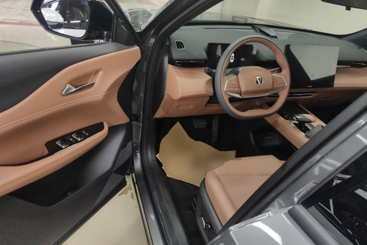 Used Changan UNI-Z 2025 1.5T Luxury Version